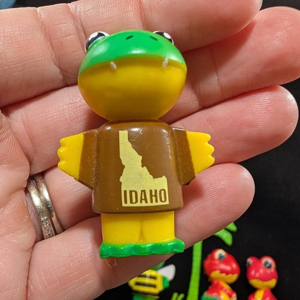 Ryan's World‎ Microverse Alligator Dinosaur Figures Lot Bumblebee Palm Tree 6pc